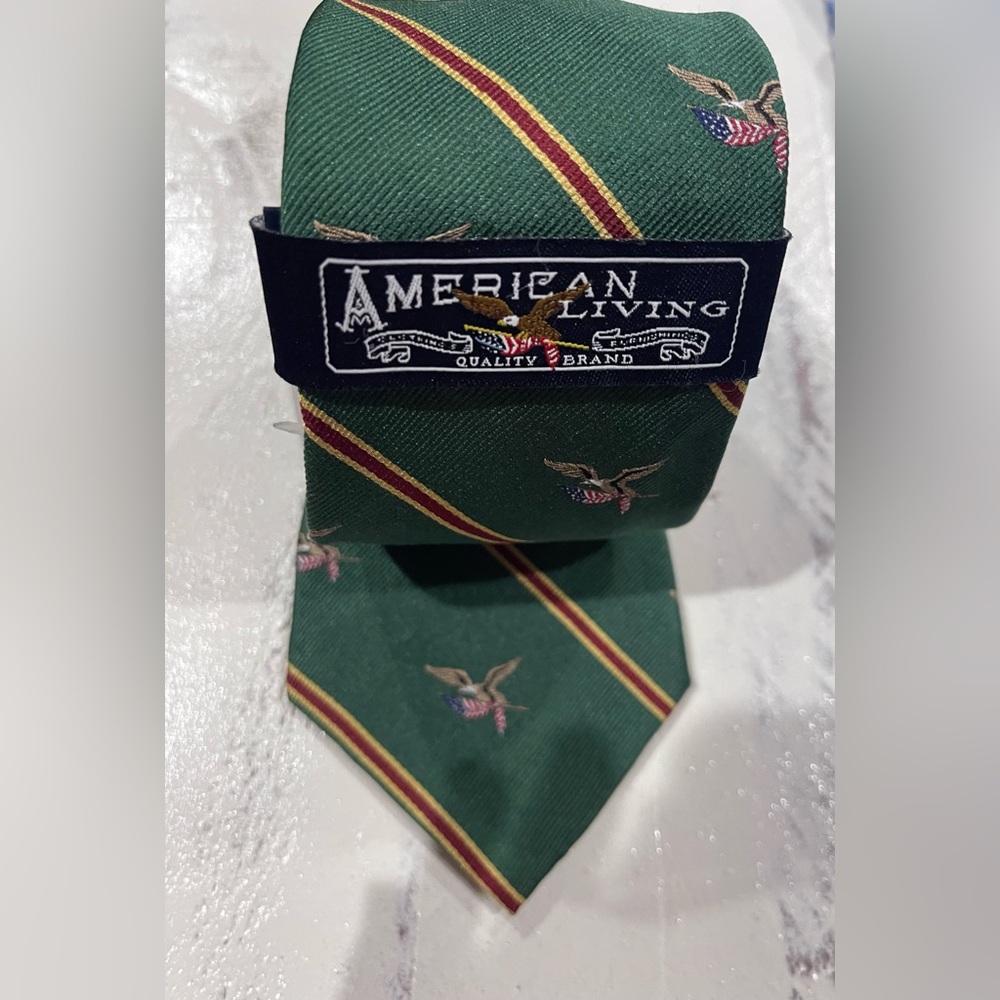 ✨✨American Living Men's Green Tie✨✨